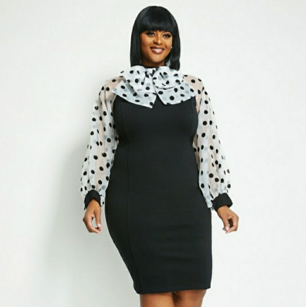 DOT CHIFFON SLEEVE DRESS *Size 10*